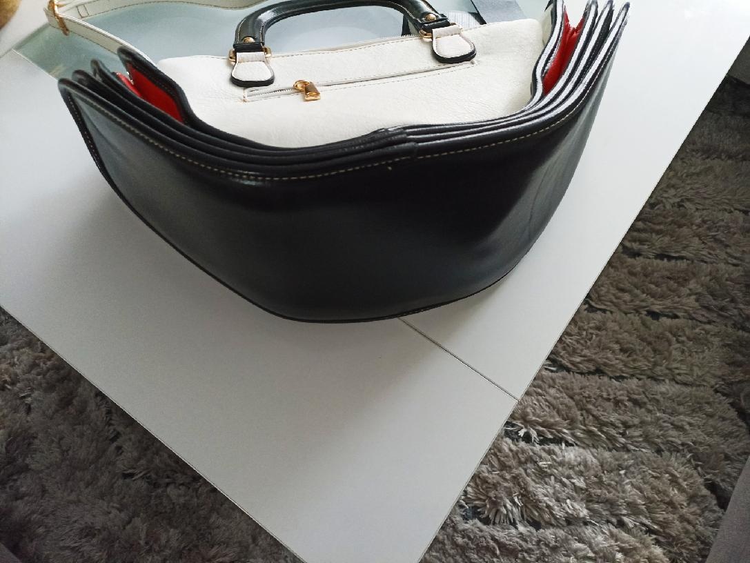 Krásná atraktivní kabelka, nová - 7