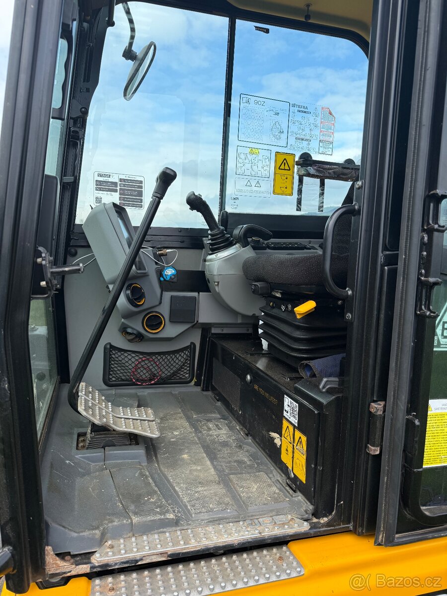 Prodám pásový bagr JCB 90Z-2 - 7