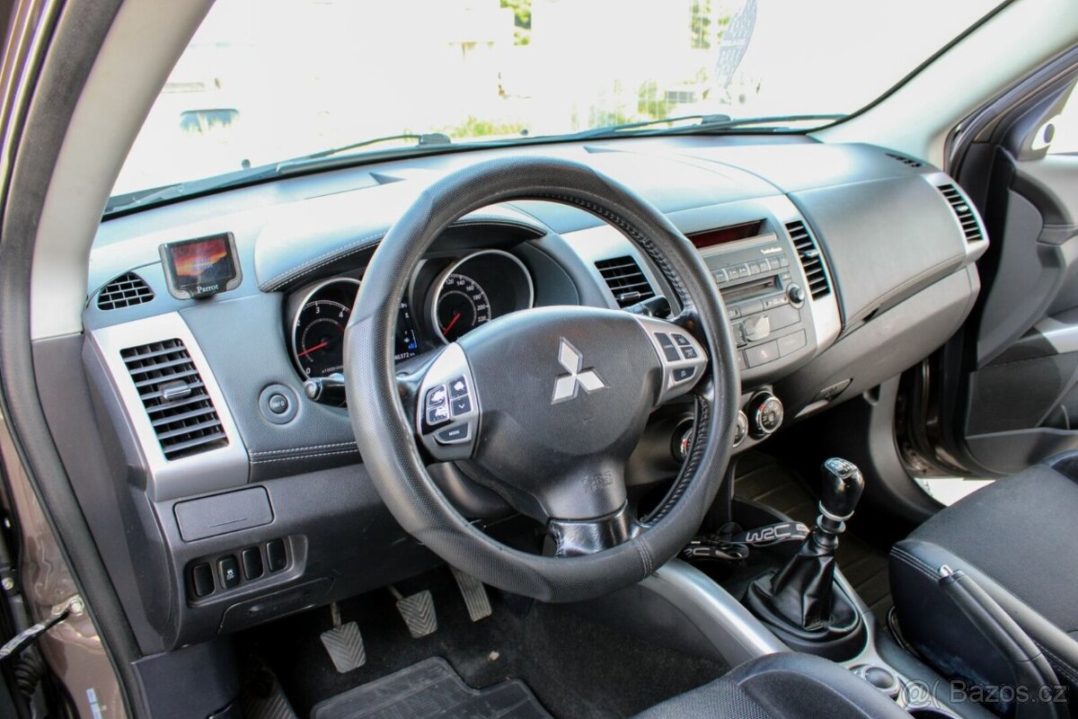 Mitsubishi Outlander 2.2 DI-D 4x4 - 7