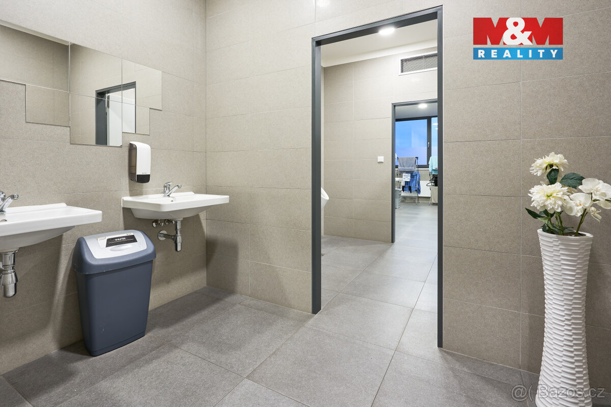 Prodej obchodního objektu, 5777 m², Zlín - 7