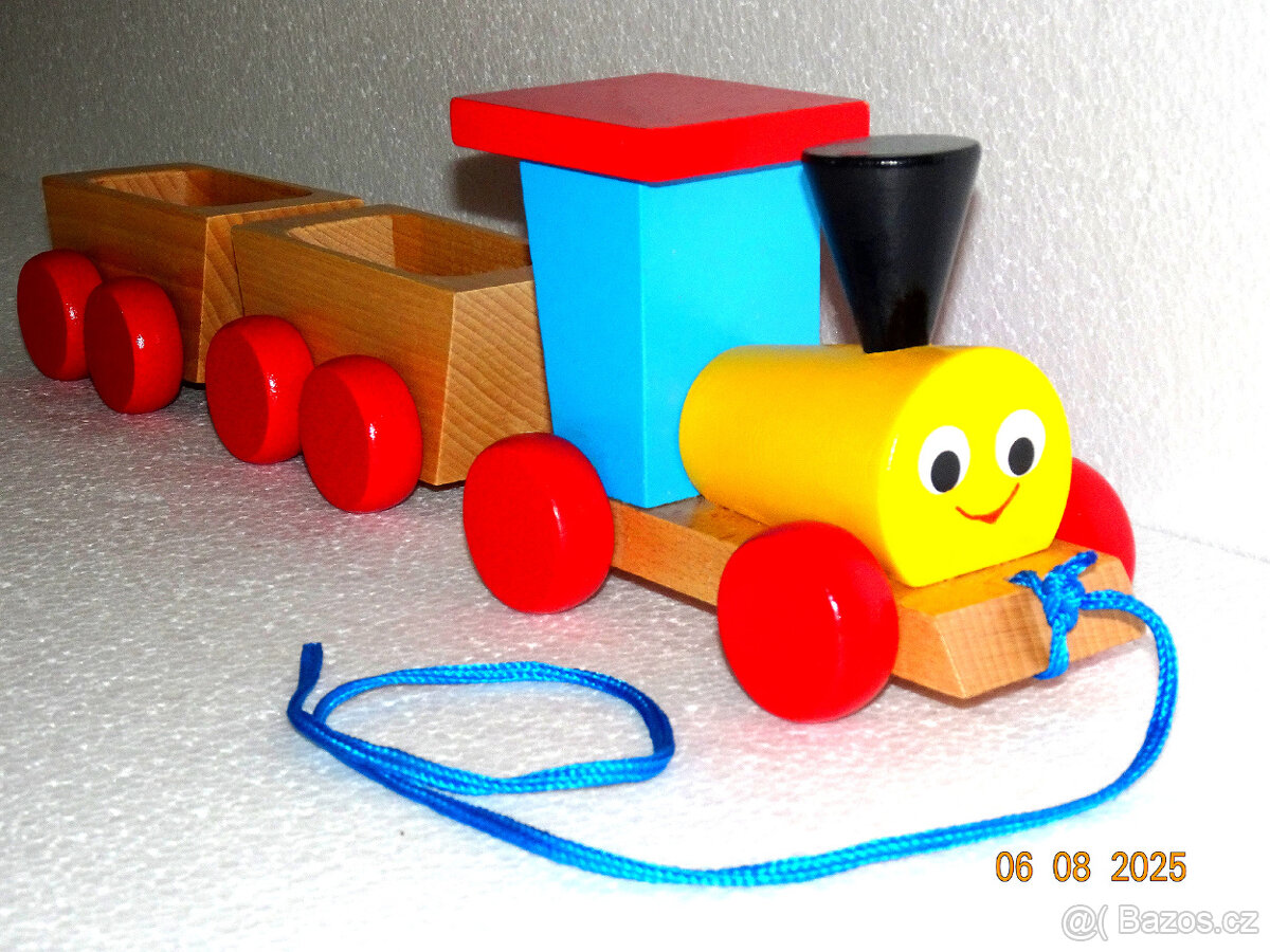 DŘEVĚNÁ MAŠINKA s VAGONKY. Bezvadný stav. - 7