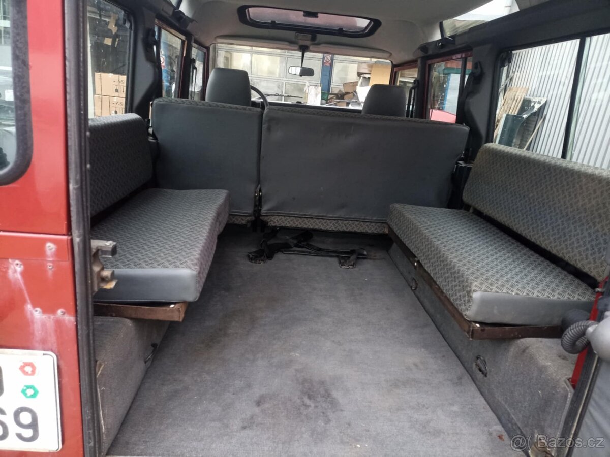 Land Rover Defender 110 TD5 - 7