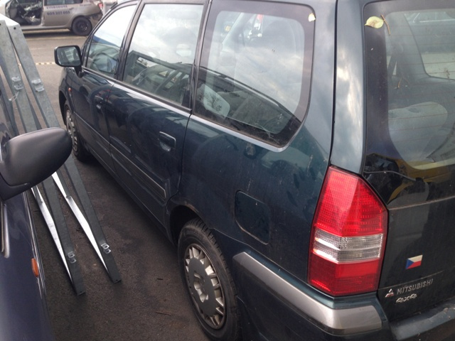 Mitsubishi Space Wagon 2,4GDi 110kW 1998 - díly - 7