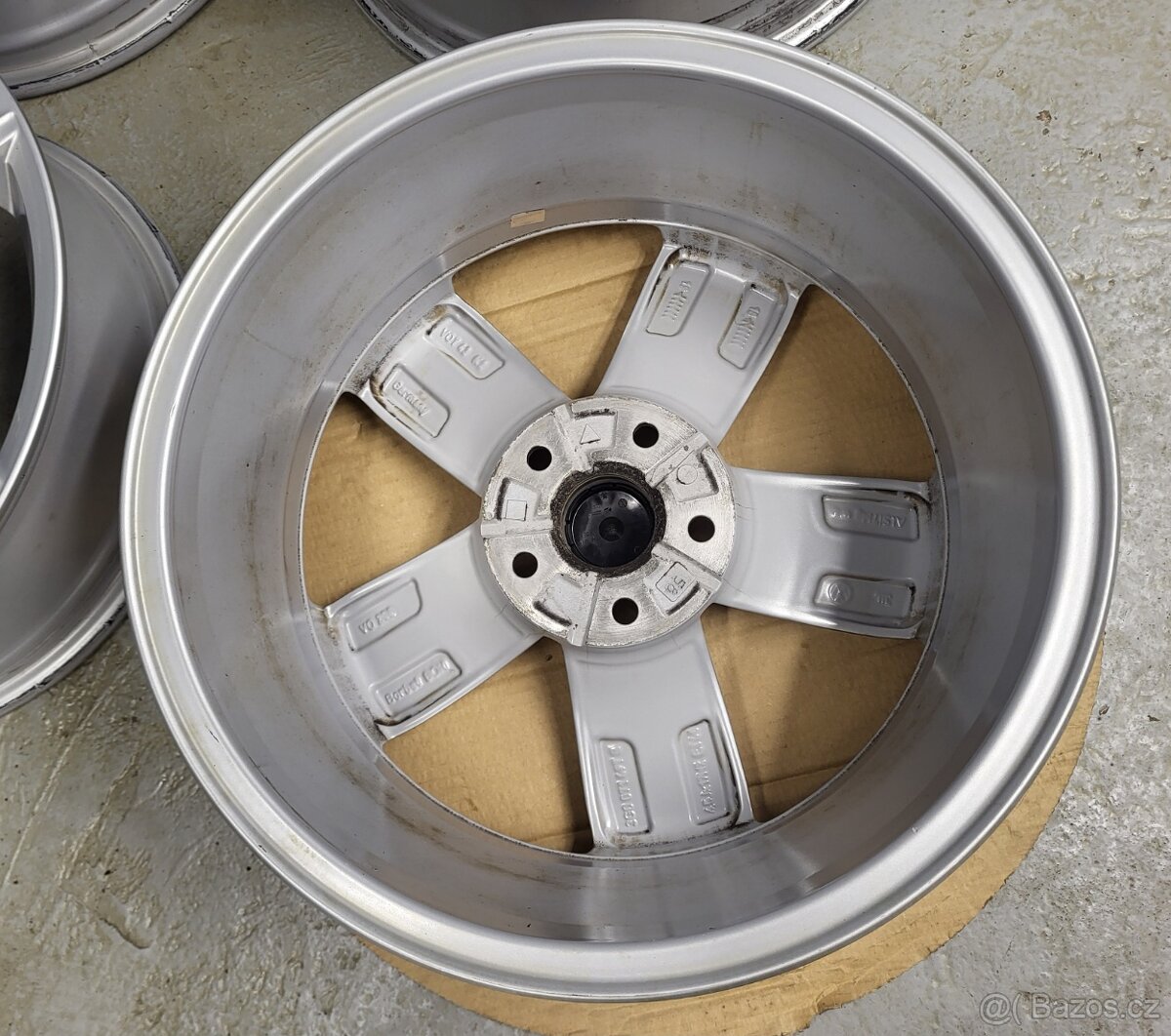 Originál 17" VW Corvara 5x112 Passat B8 - 7