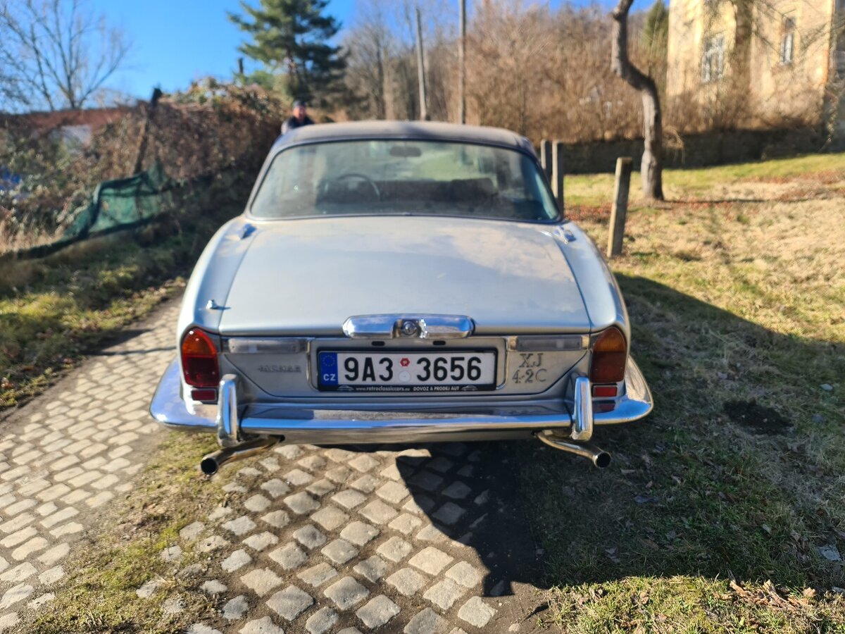 JAGUAR XJ 4.2 C - 7