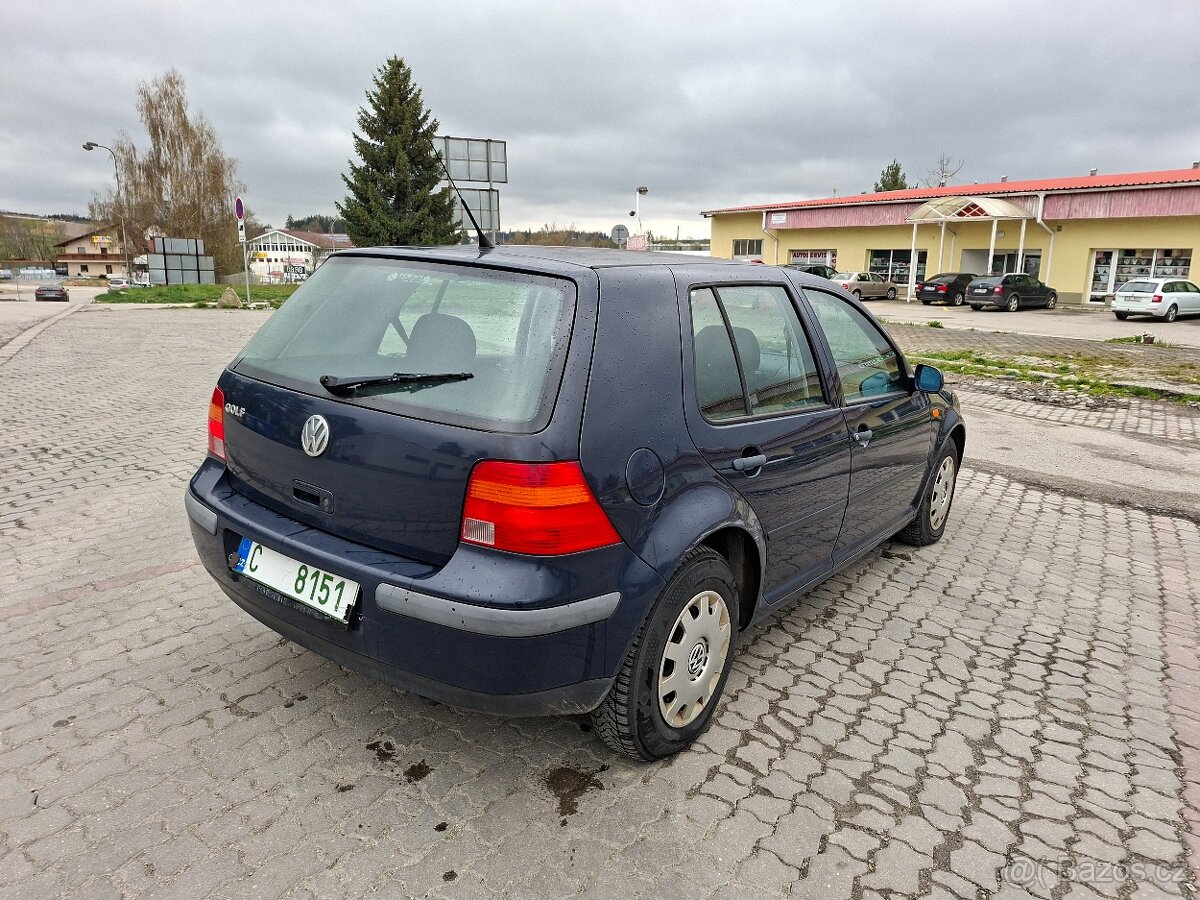 Vw Golf 1,4i - 7
