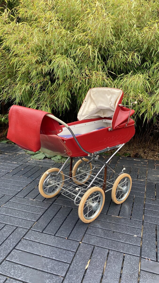 Retro kočárek pro panenky - TDV Duchcov - 7
