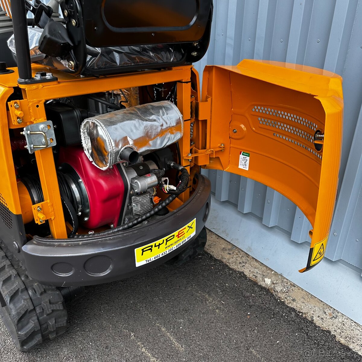 Minibagr RYPEX RP8M2 TOP stroj - 7