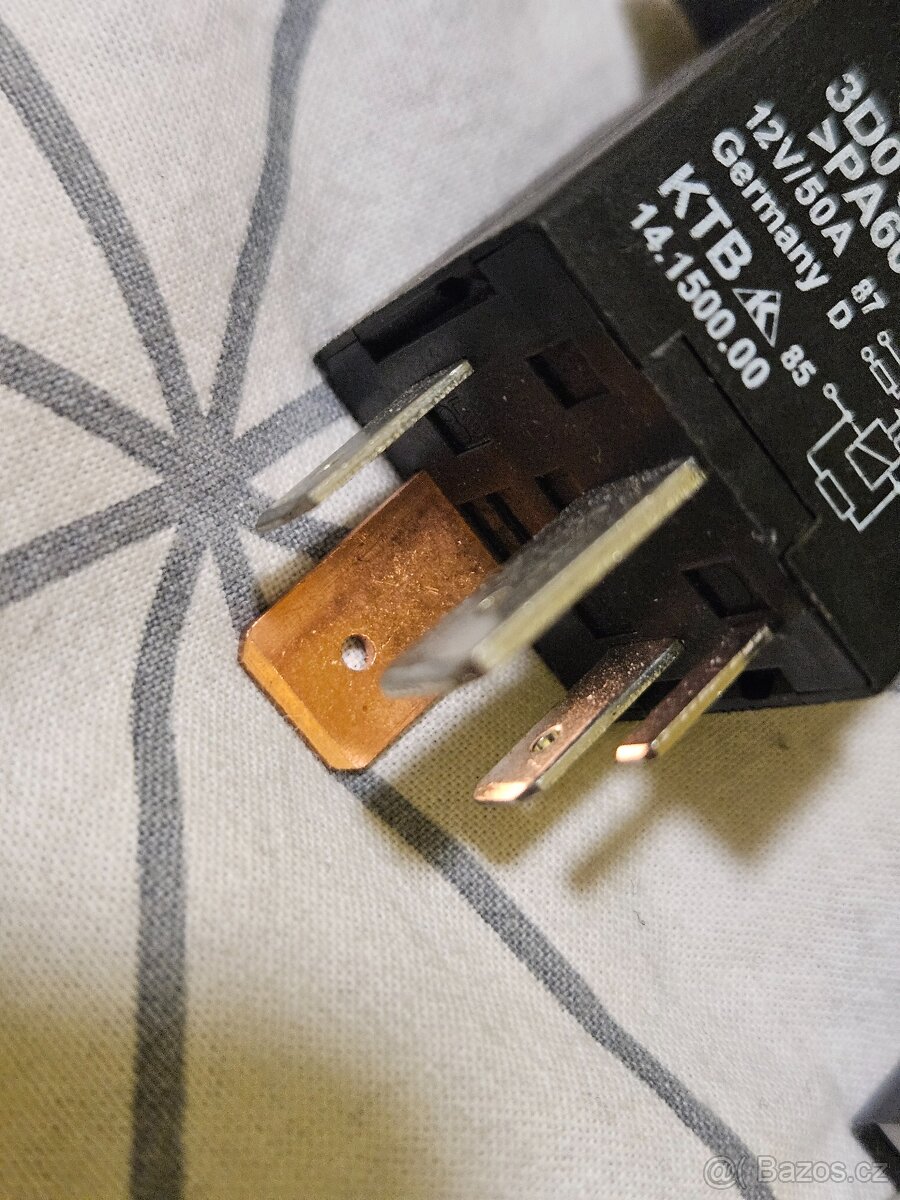 Relé / Relátka - 7