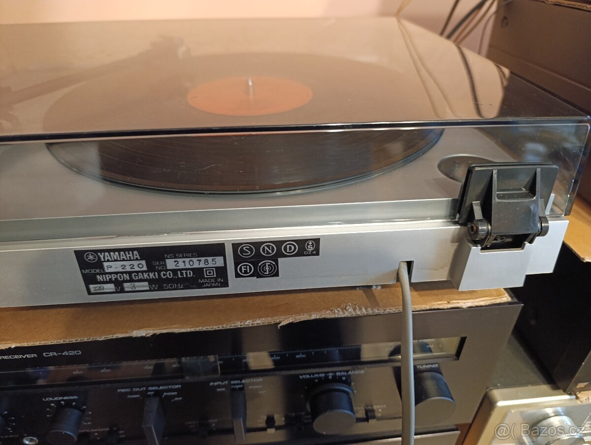 Gramofon Yamaha P-220 - 7