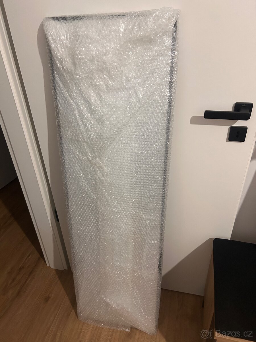 Předsíňová stěna - 7