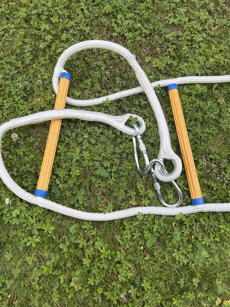 Požární únikový ohnivzdorný bezpečnostní žebřík 680 cm - 7