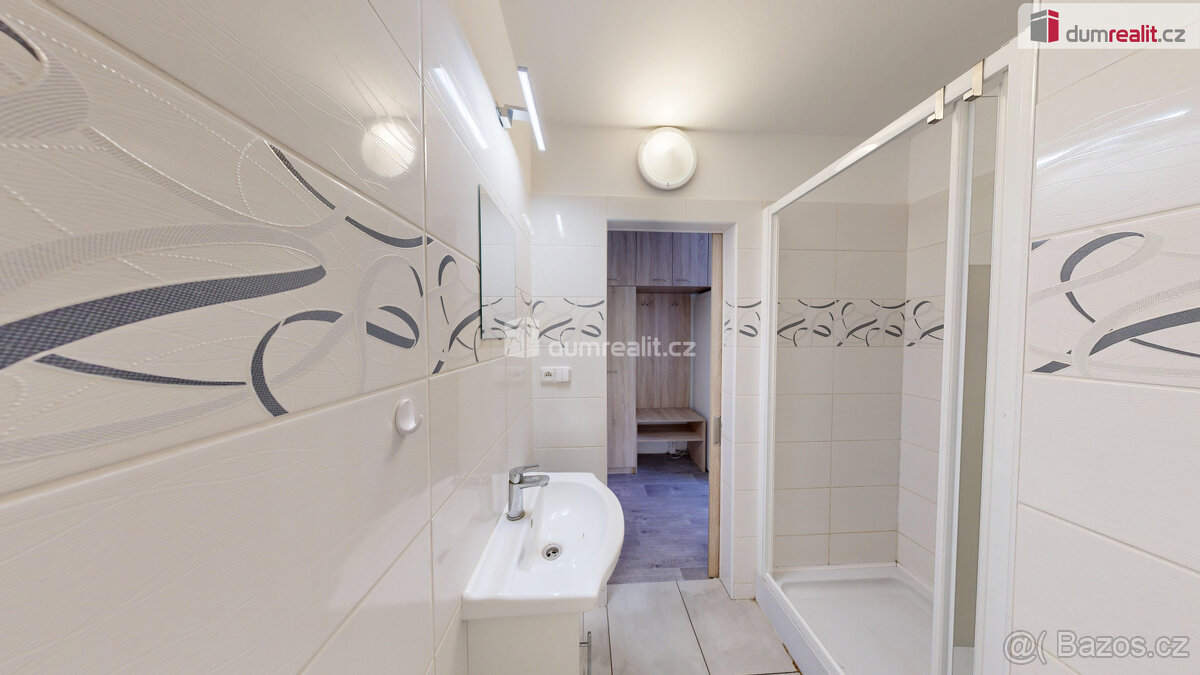 Pronájem, byt 1+kk, 25m2, Opava, ul. Holasická - 7