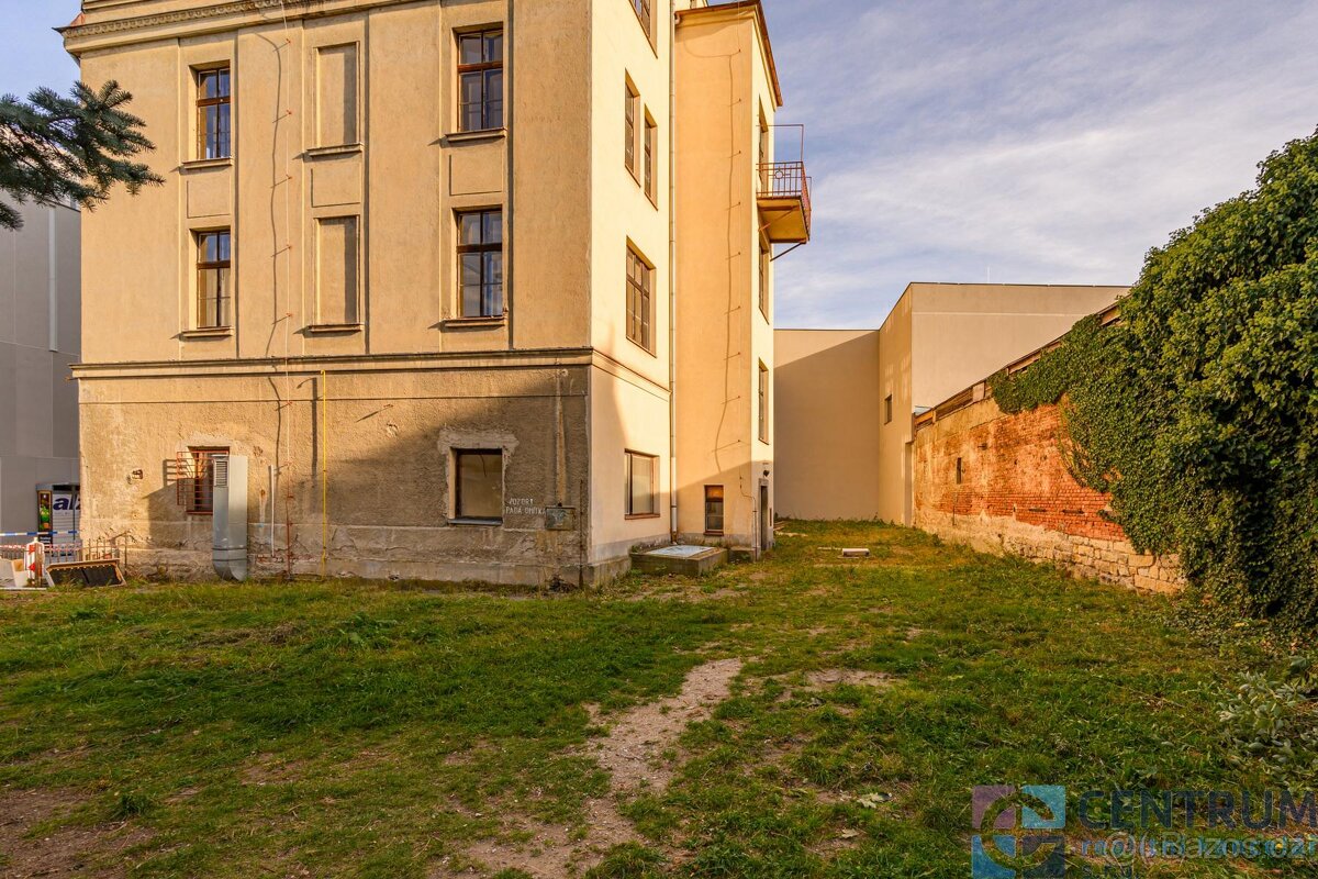 Prodej komerčního objektu Jugoslávská - 7