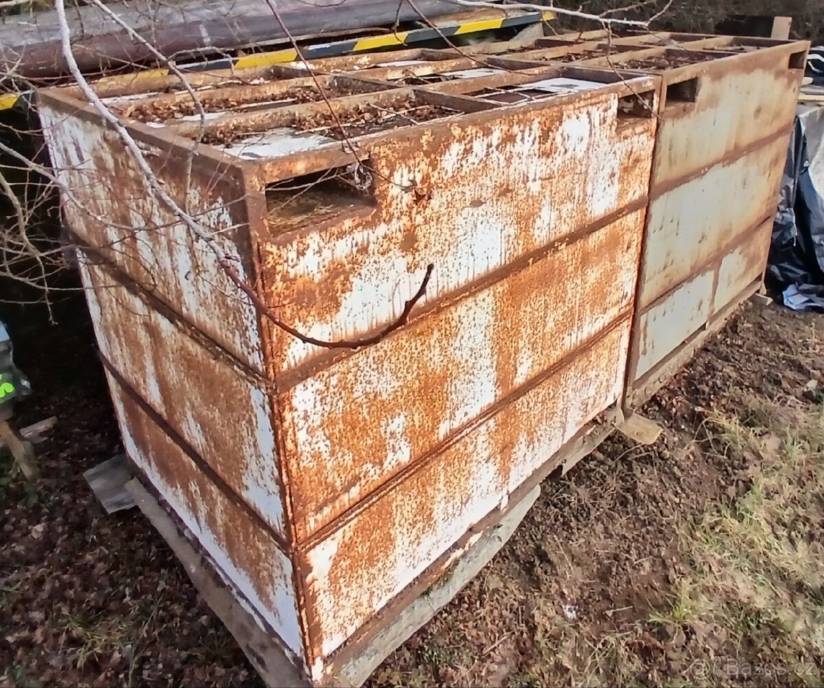 Prodám pravítko k obráběcím strojům,motor 5.5kw,vozíky - 7