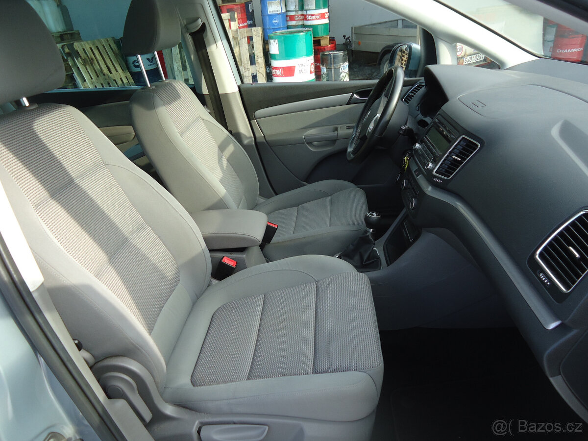 VW Sharan 2,0 TDi BEZ KOROZE, SERVIS VW - 7