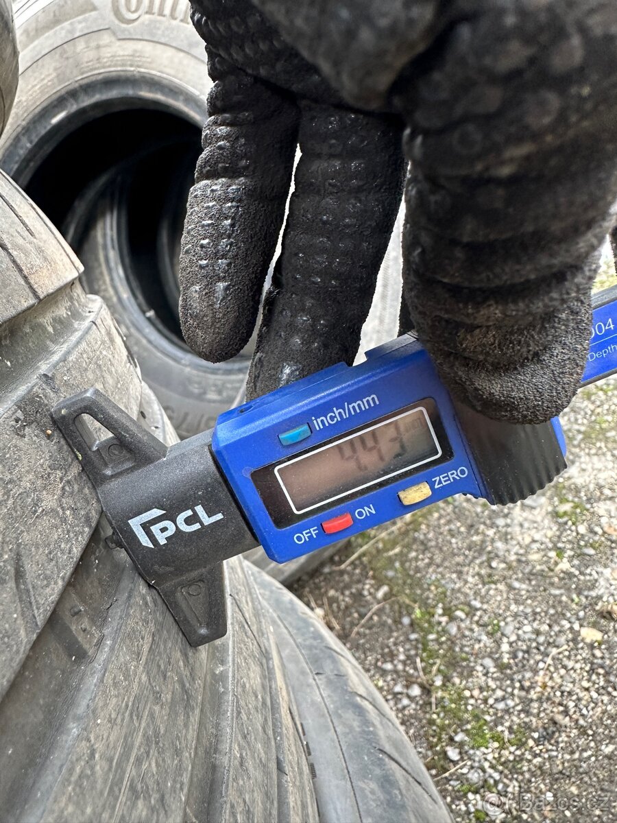 Pneumatiky 255/45R19 - 7