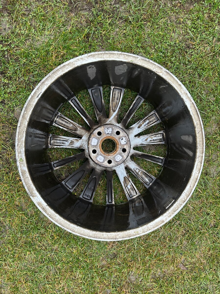 Originální litý disk Škoda Trinity 19" - 7