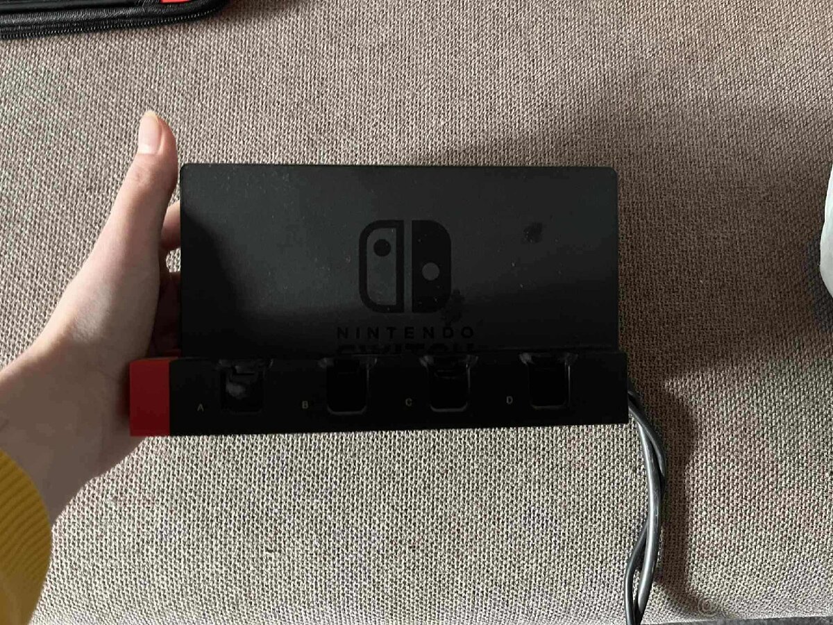 Nintendo switch - kompletní set (4 Joy-Cony, 7 her) - 7