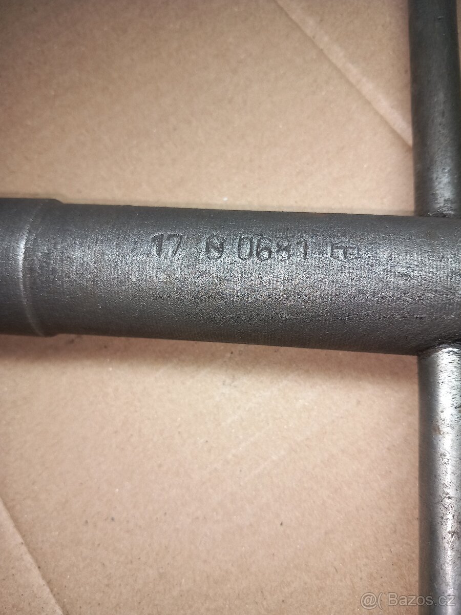 4-HRANNÝ KLÍČ 27, 19, 17 NA SOUSTRUH - 7