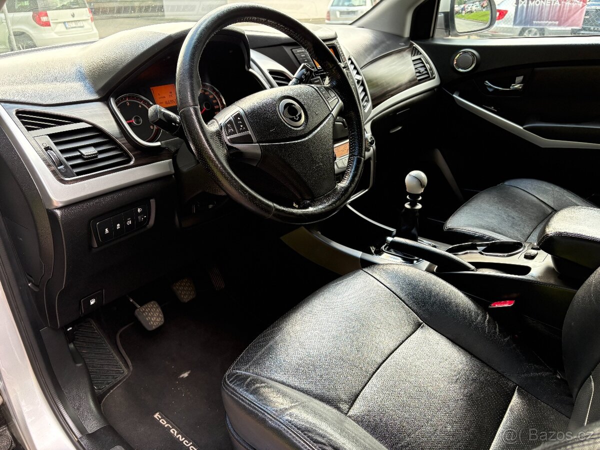 Ssangyong Korando 2.0 D Sapphire 4x4 - 7