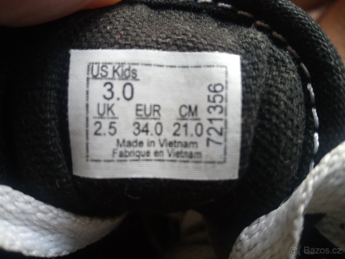 PRODÁM STYLOVÉ DĚTSKÉ TENISKY VANS - limitovaná edice - 7