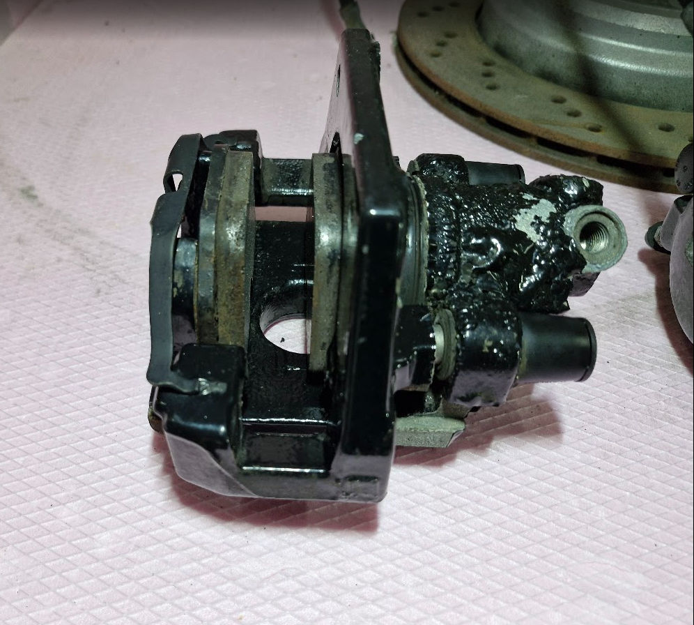 BMW M3 E46 kompletní sada brzd - 7