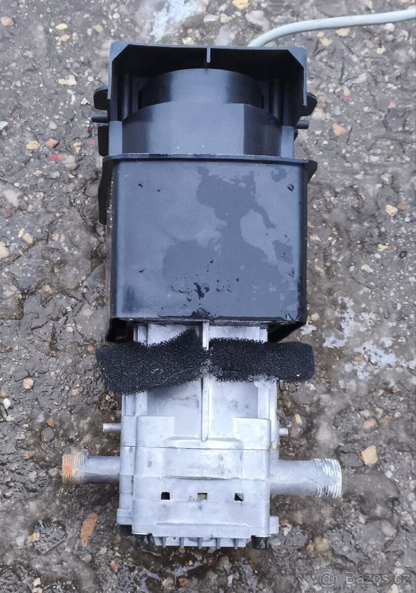 Prodám motor/čerpadlo z tlakového čističe - 7