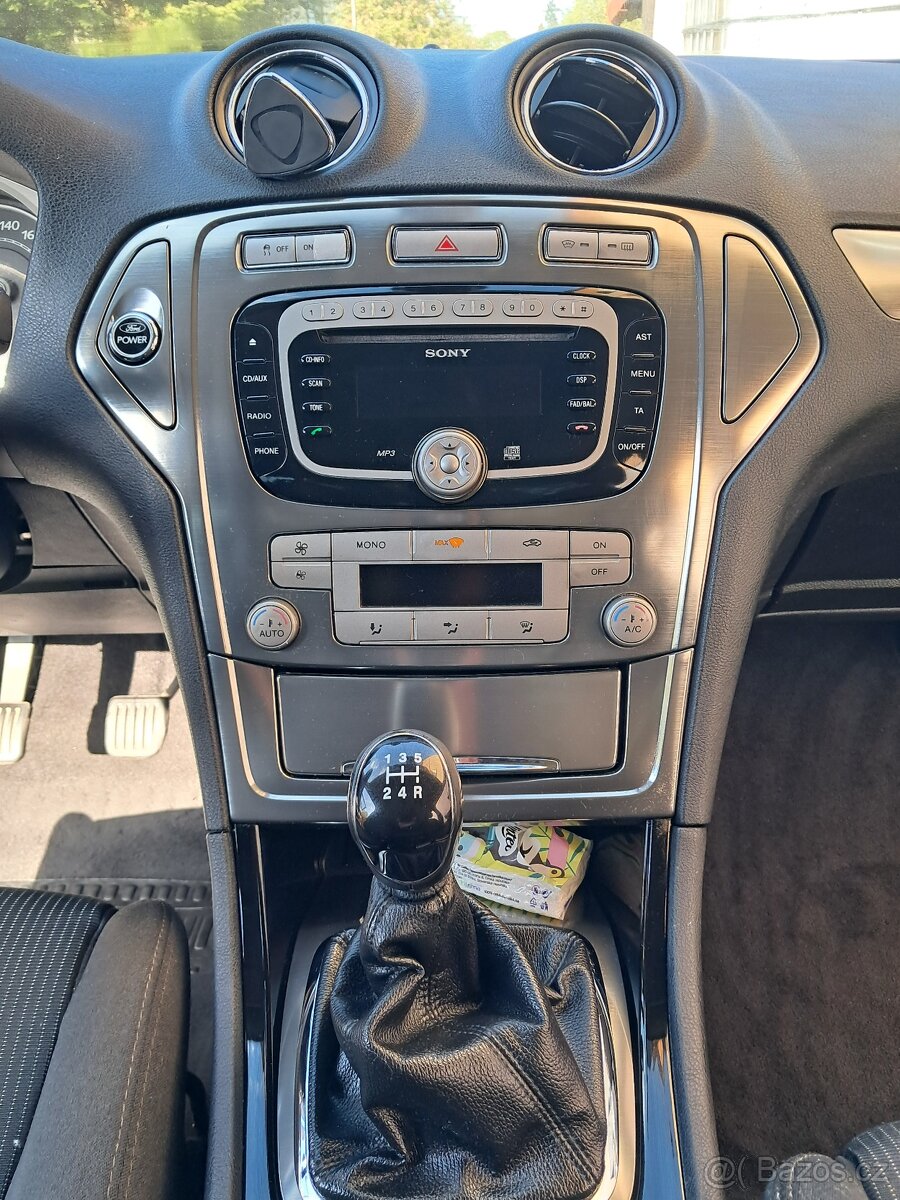 Ford mondeo 2.0i - 7