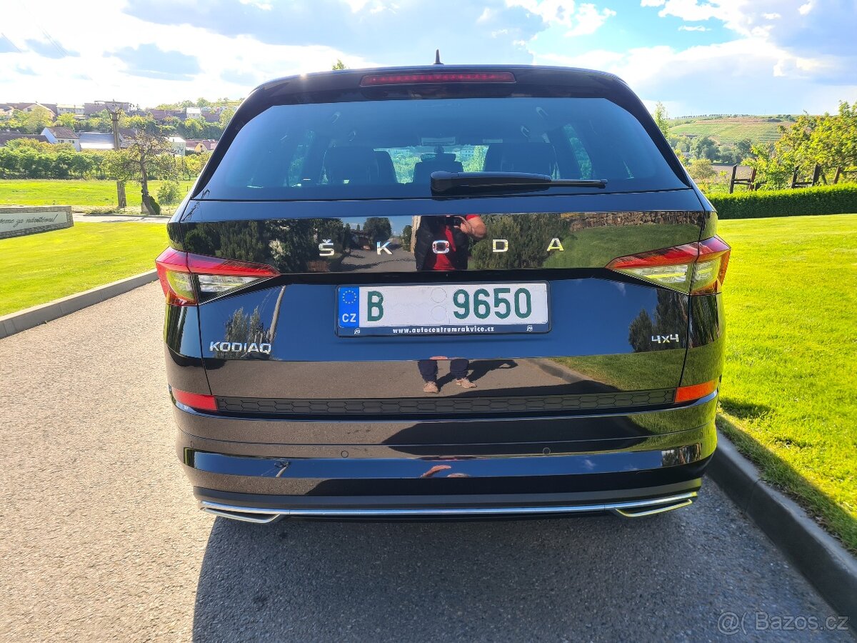 ŠKODA KODIAQ 2,0 TDI 110 KW DPH SPORTLINE DSG 7MÍST 4X4 - 7