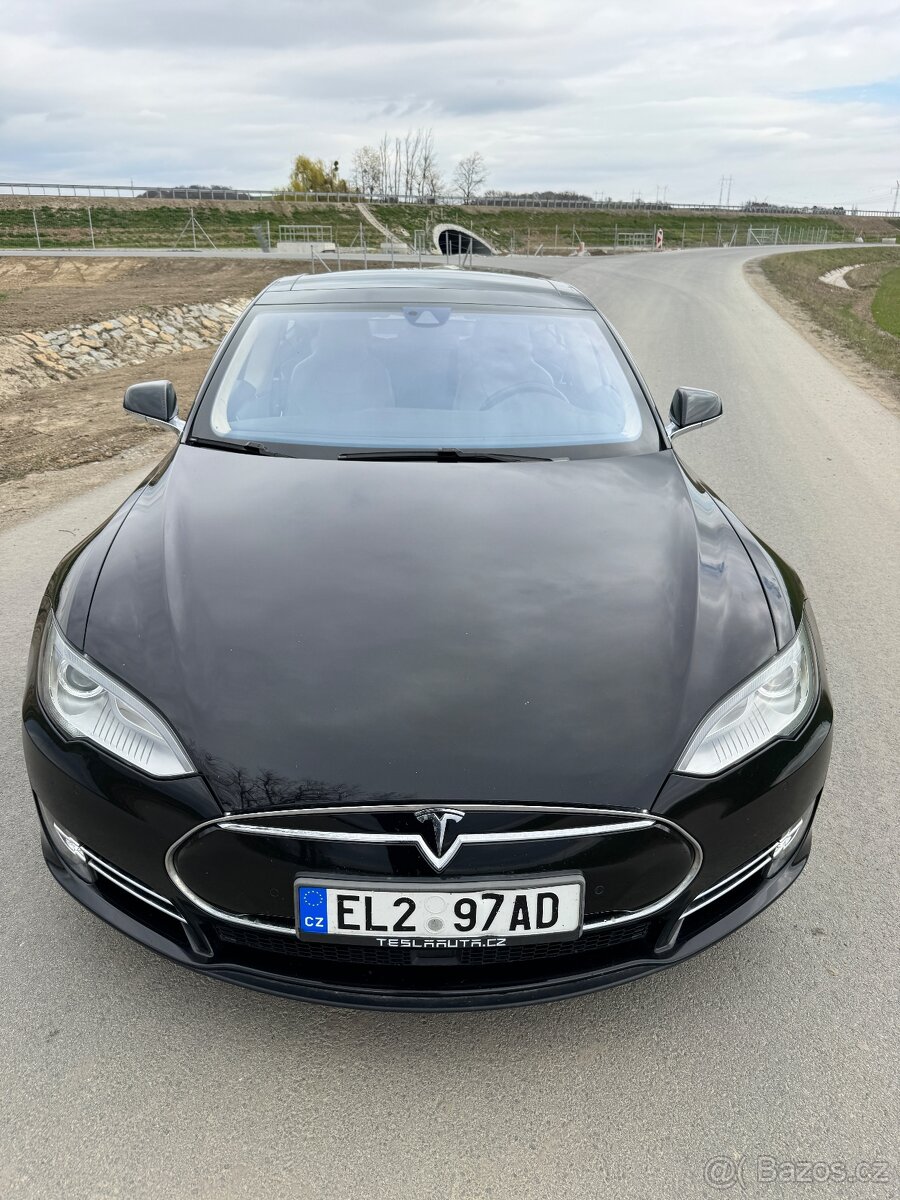 Tesla model S 85D FREE supercharging - 7