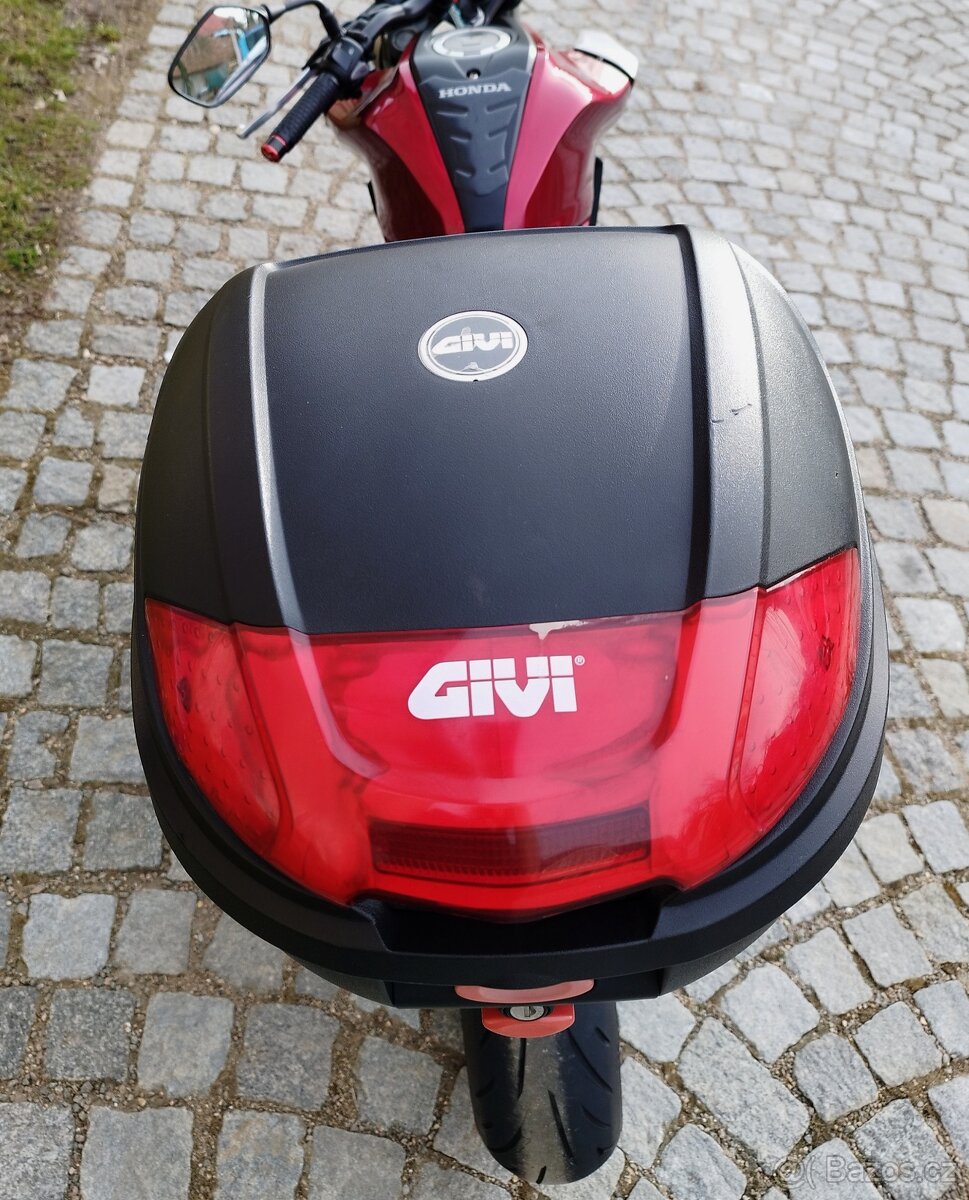 Honda cb125r - 7