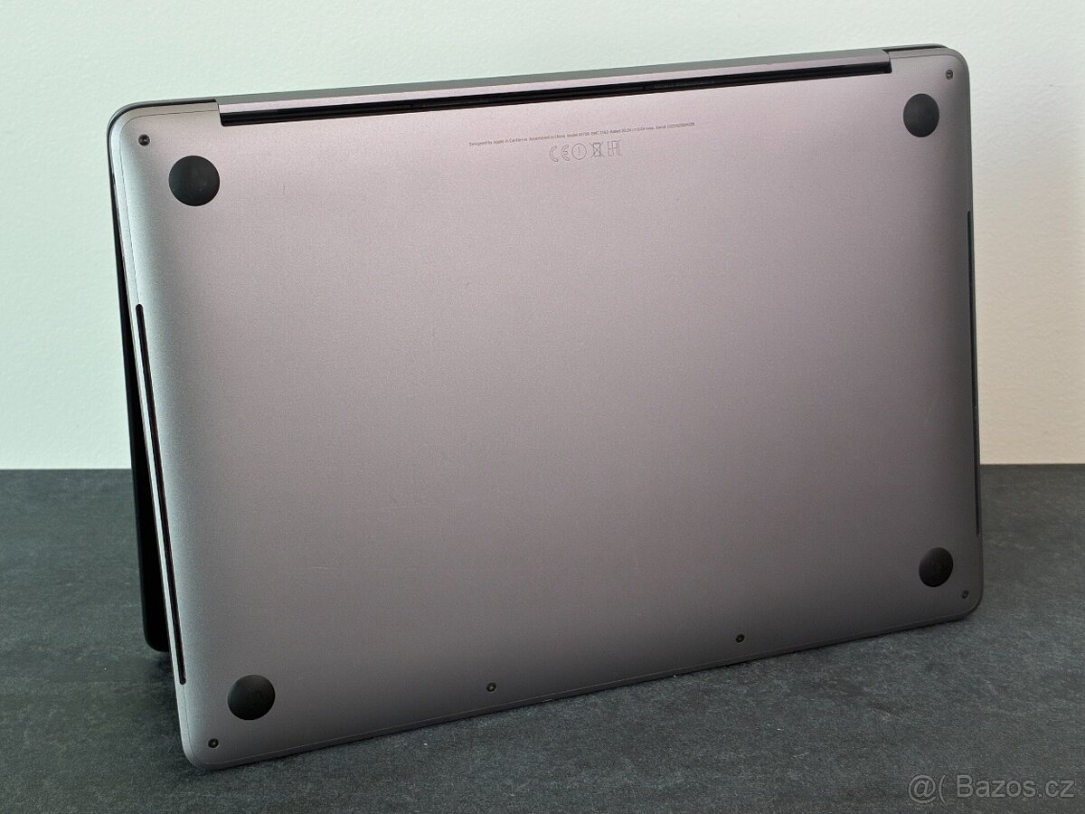 MacBook Pro 13'' 2017 / i7 / 16GB / 1TB SSD - DPH - 7