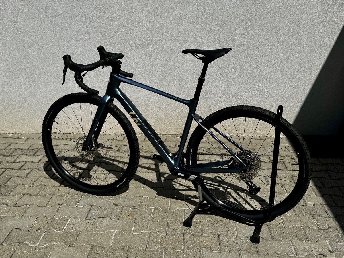 Liv Devote Advanced 1 vel. M - 7