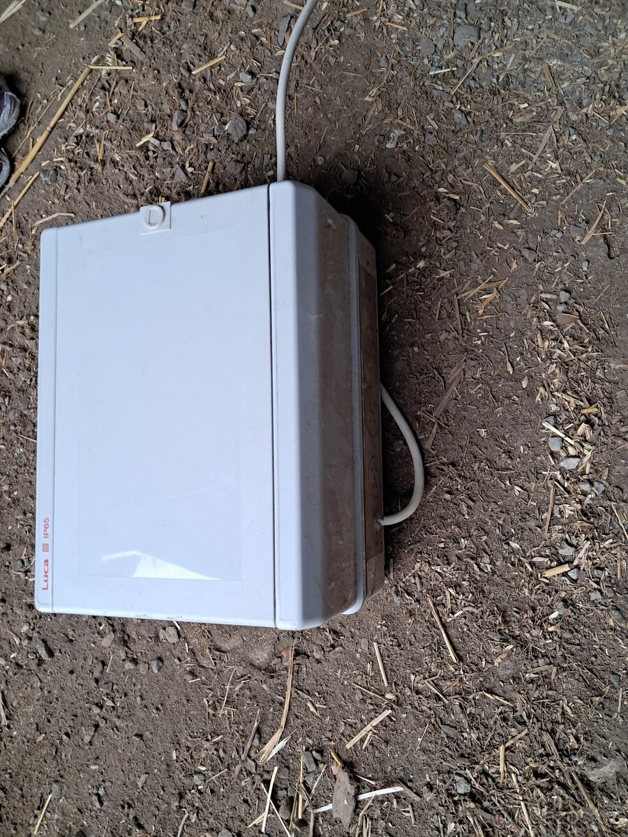 Elektro skříň s vybavením, jistič, relé, trafo - 7