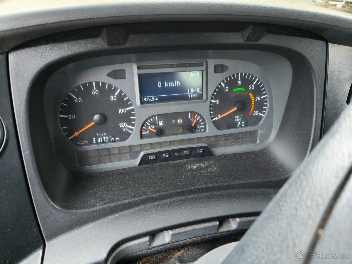 Mercedes Benz atego - 7