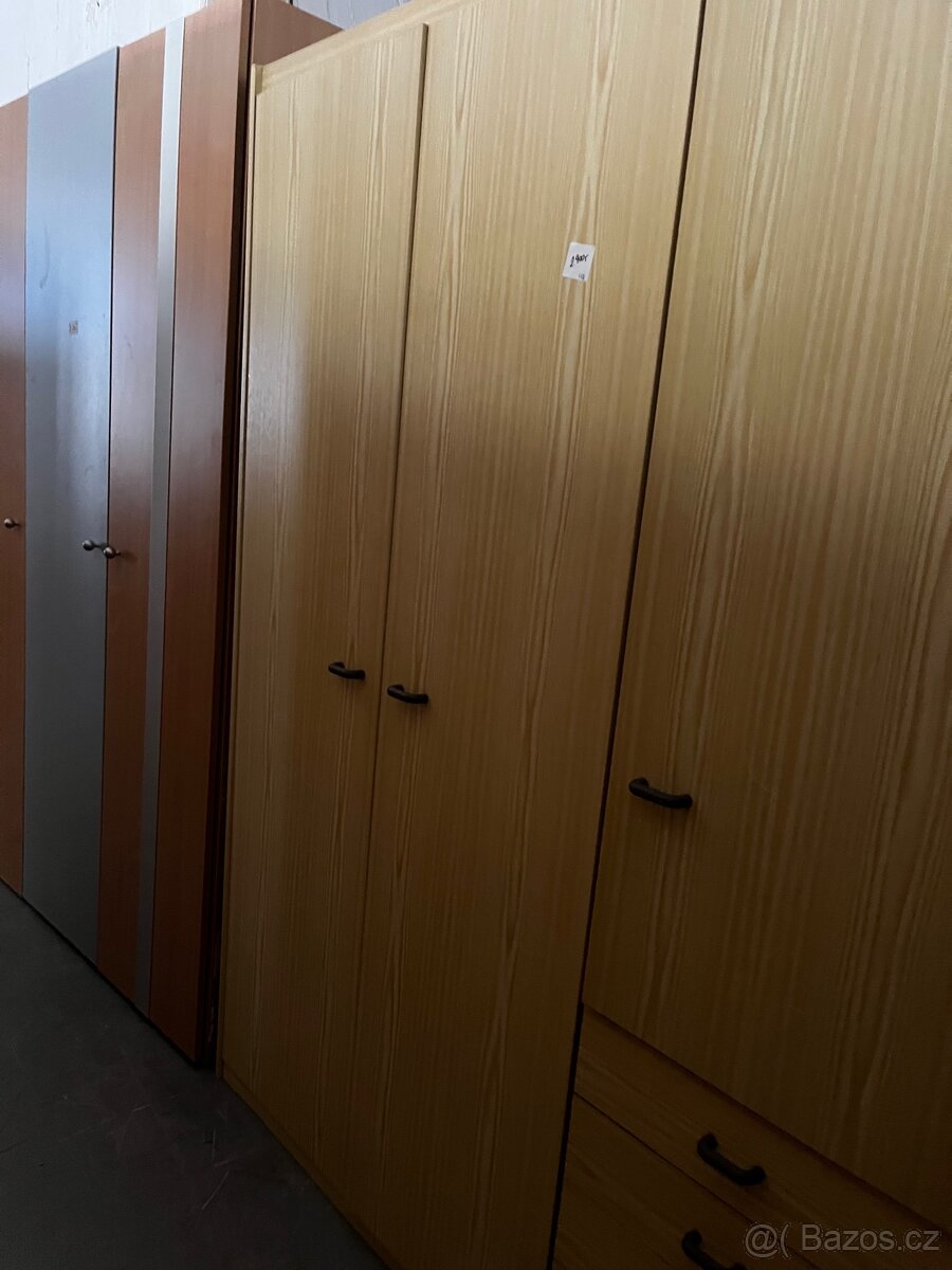 Šatní skříň - 7