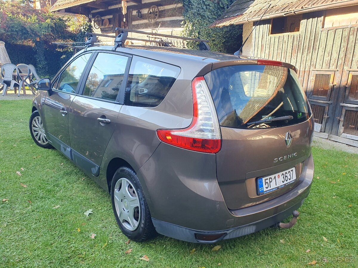 Renault Megane Scenic - 7