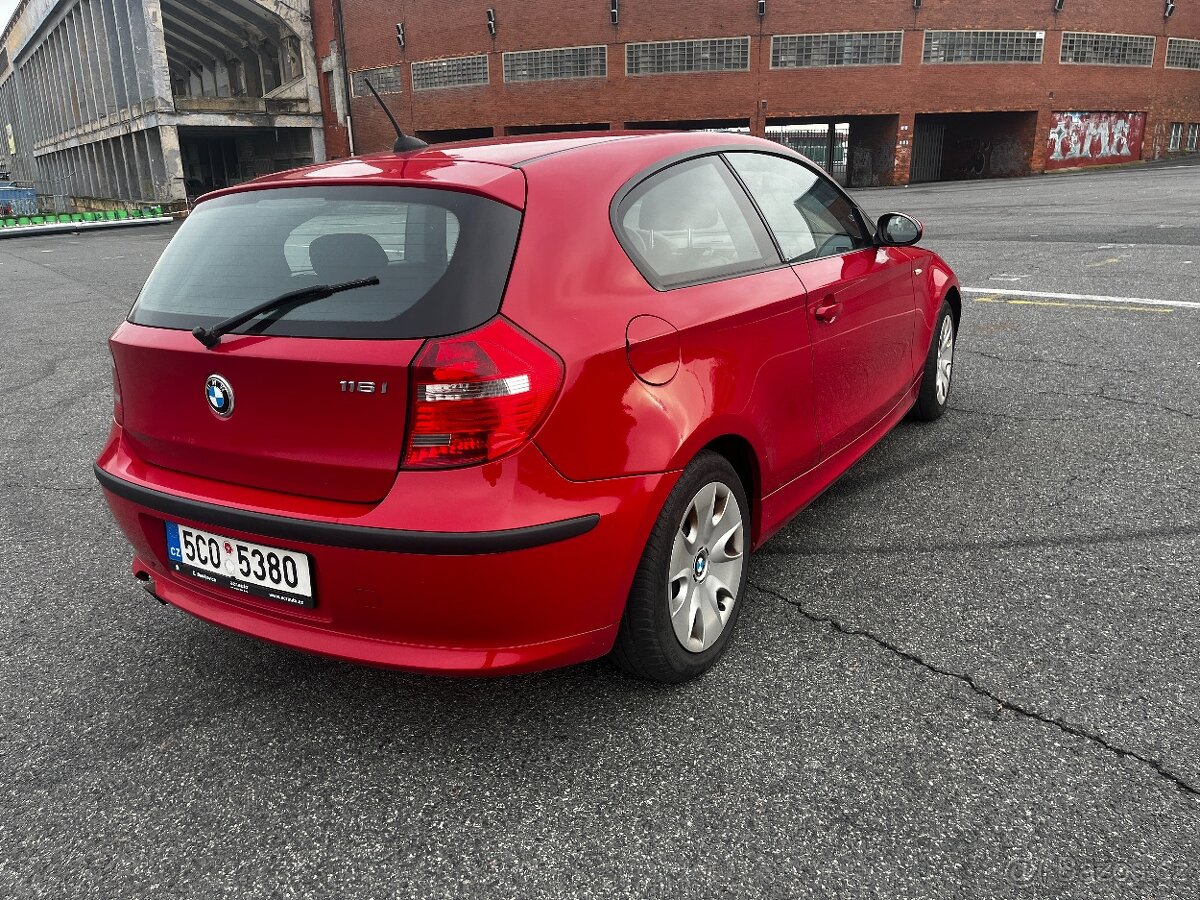 BMW řady 1 (116i) - benzin 2.0L, 90kW, rok 2009 - 7