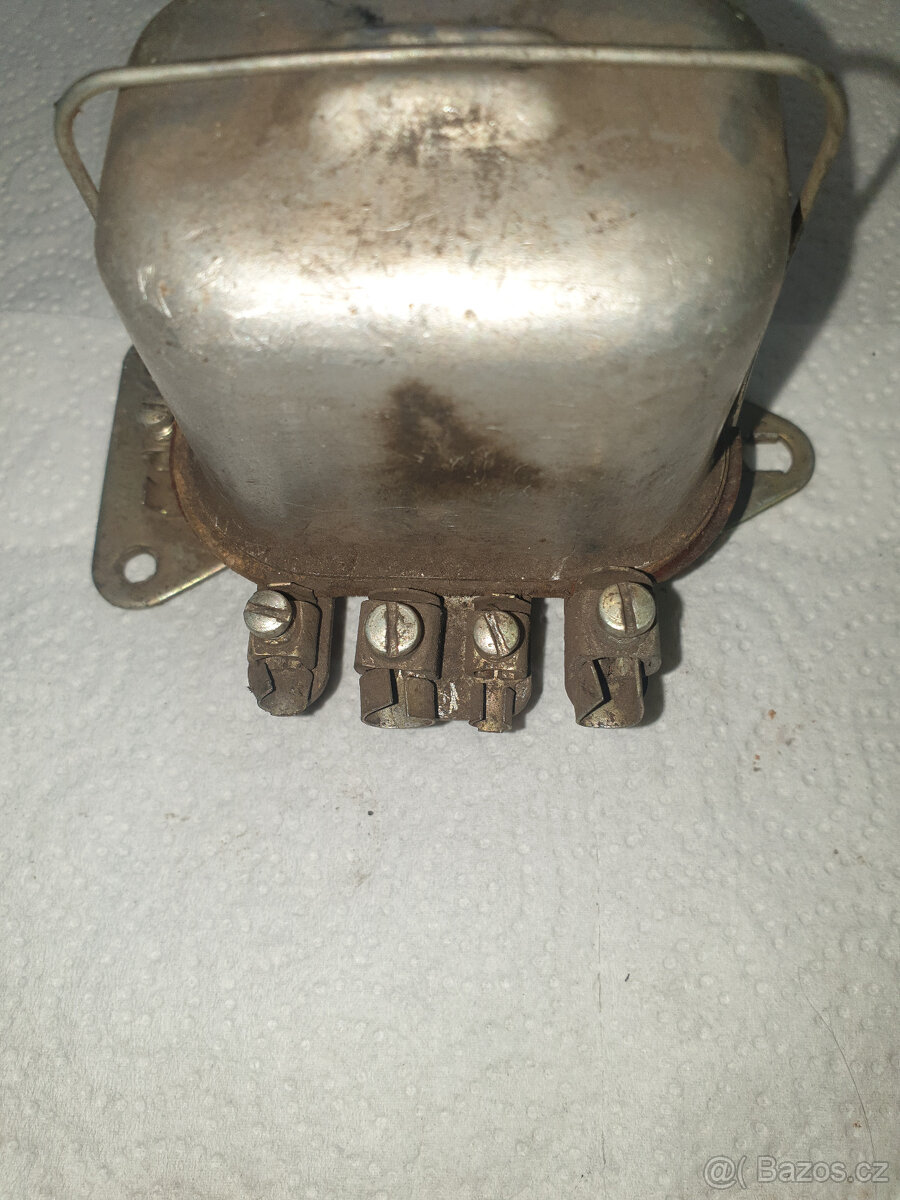 Regulační relé na Škoda 105/120 - 7