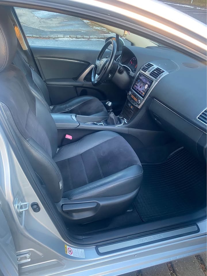 Toyota Avensis - 7