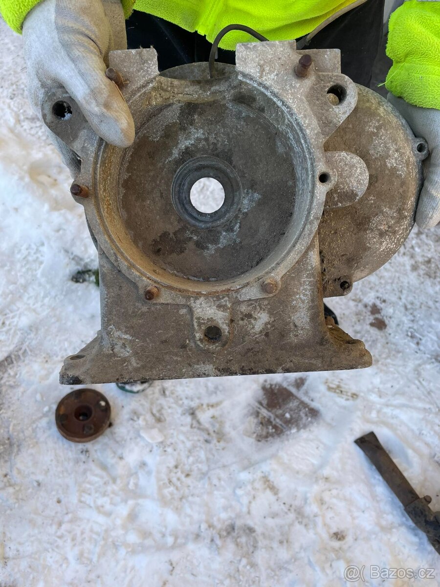 prodám díly na PF 62-Motorobot PF-62-Veterán - 7