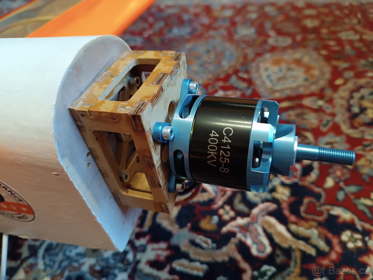 RC model letadla - 7