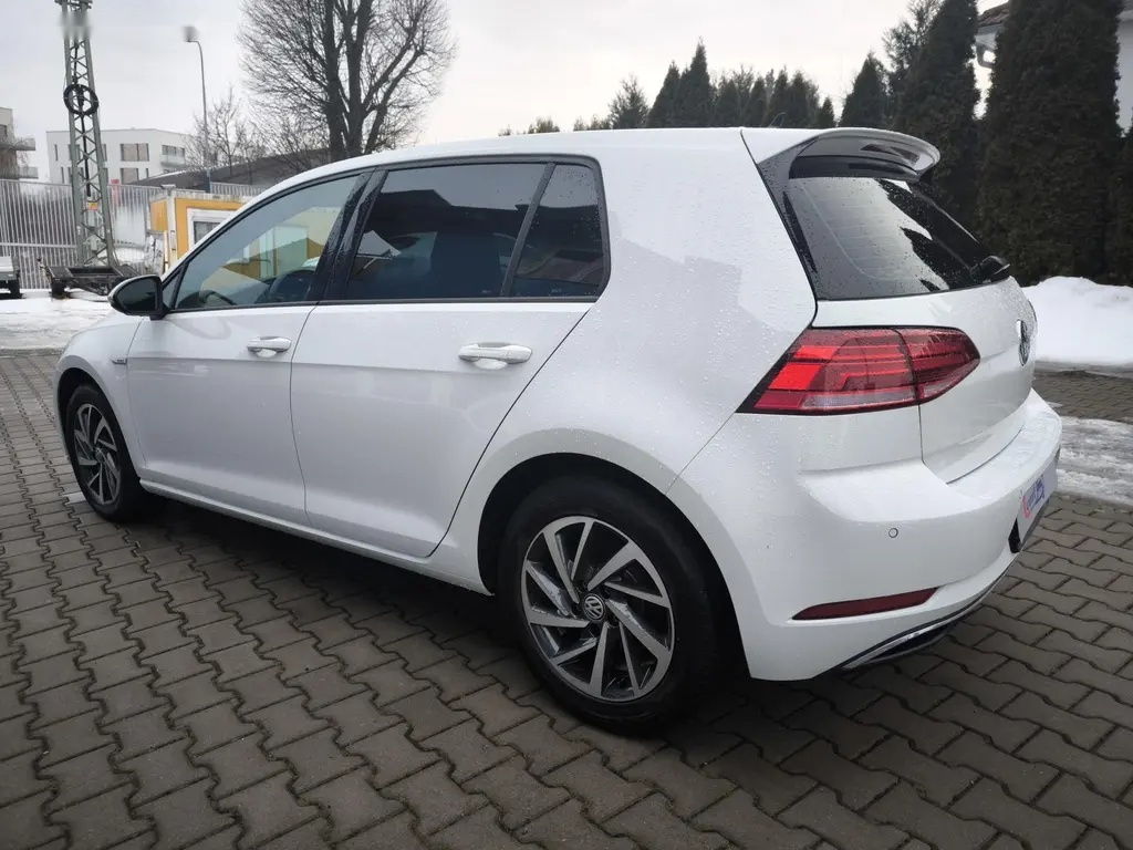 Volkswagen e-Golf - 7