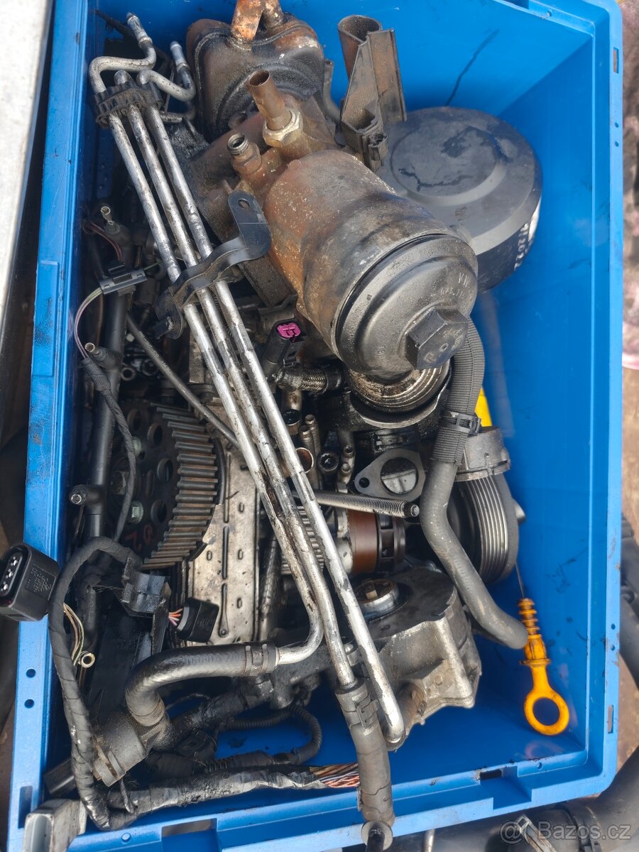 Motor 1.9tdi 77kw BXE díly - 7