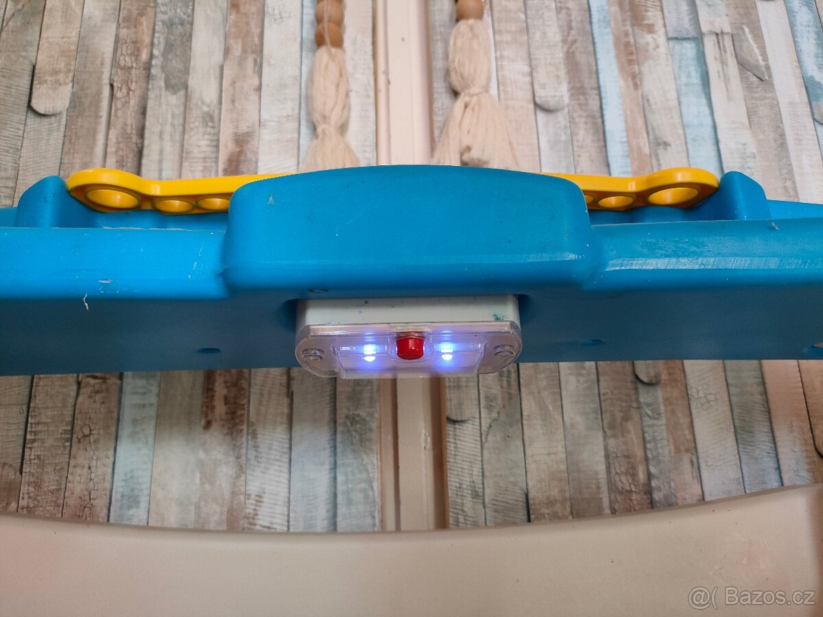 Výtvarný stolek Step2 Art Master - 7