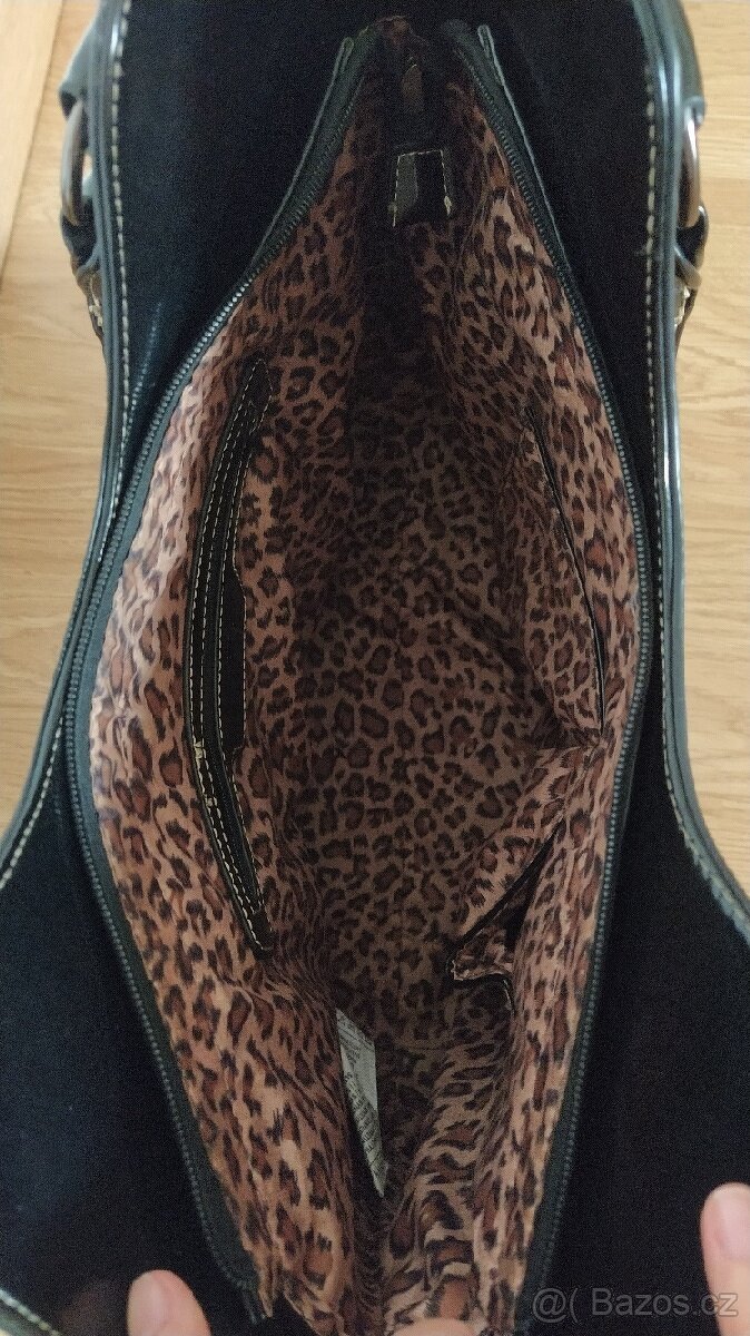 Kabelka černá lesklá značka Jenny Fairy - 7