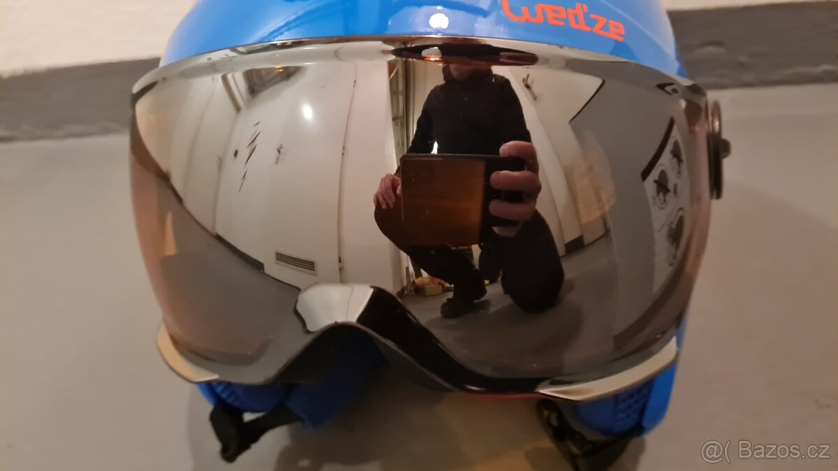 Dětská helma se štítem - 7