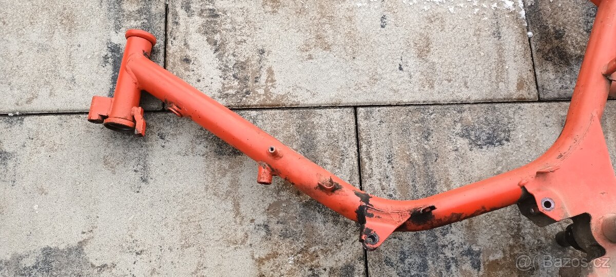 Babetta 210 - rám červený, všechny úchyty i zarážka - 7