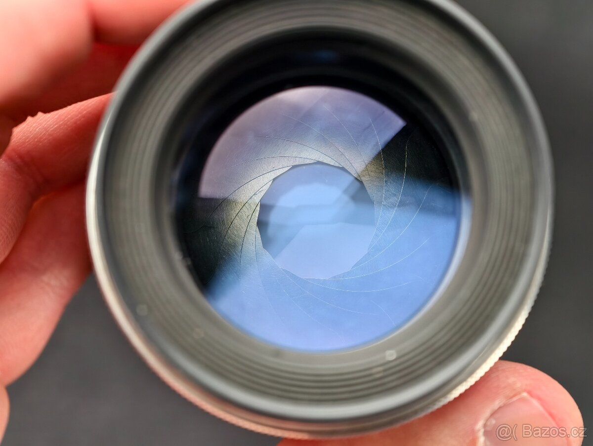 Meyer Optik Trioplan 100mm f2,8 red V M42 - 7